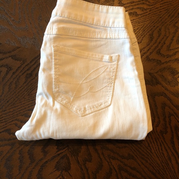 White crop jeans size 27